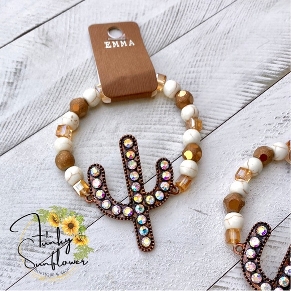 OUT OF STOCK Cactus Beaded Stretch Bracelet - Picture 2 of 3